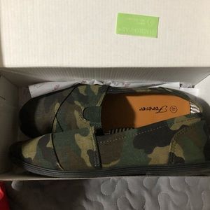 Camo slip on